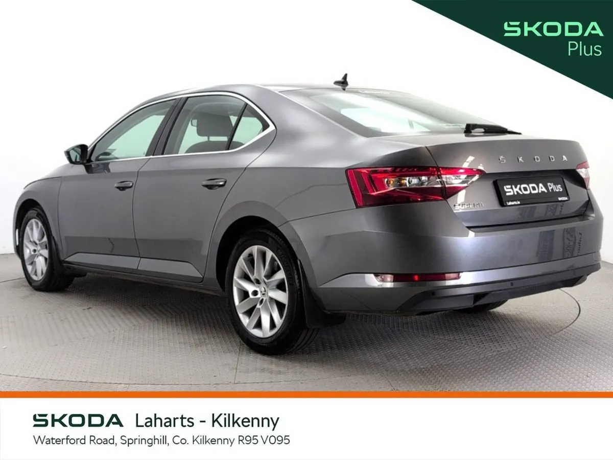 Skoda Superb Ambition 2.0tdi 150HP DSG - Image 4