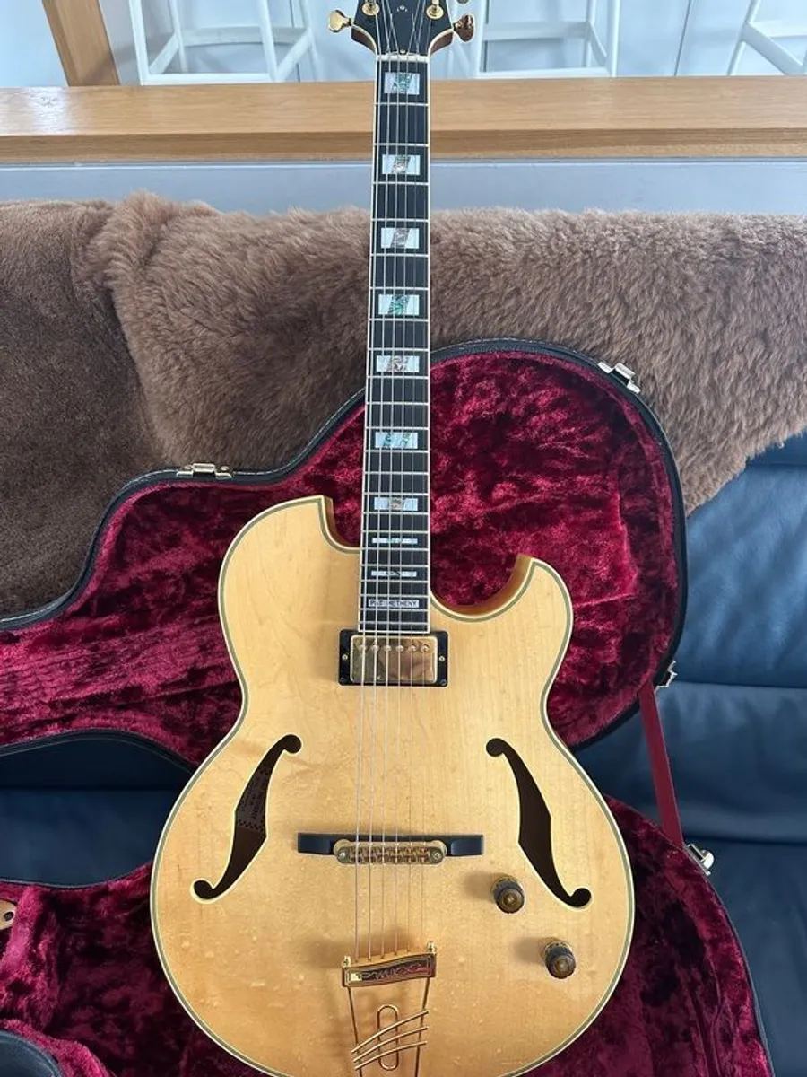 Ibanez PM 100 Archtop blonde guitar - Image 1