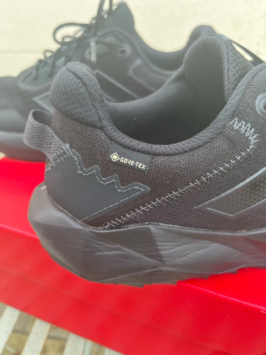 Mens Running Shoes - Image 3
