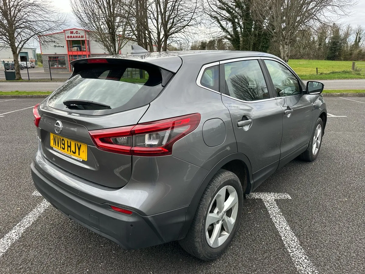 2019 Nissan Qashqai 1.5 Diesel Acenta Premium - Image 3