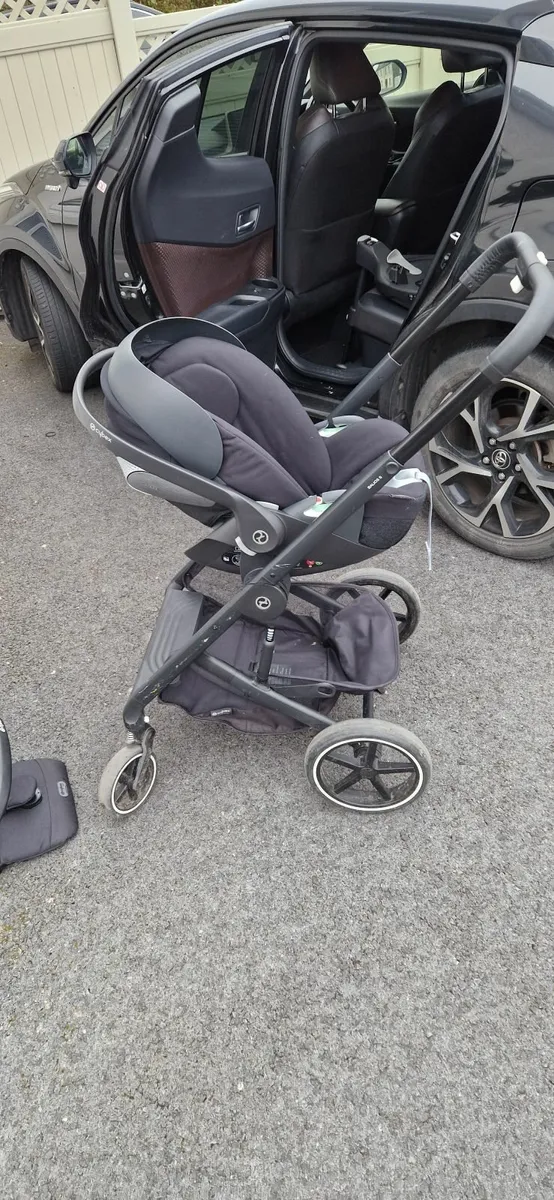 Cybex Balios Bundle with Cybex Cloud T i-Size Rota - Image 3