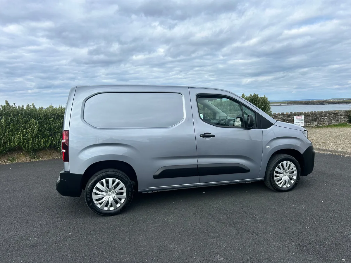 Peugeot Partner Professional 2021  “Top Spec” - Image 3