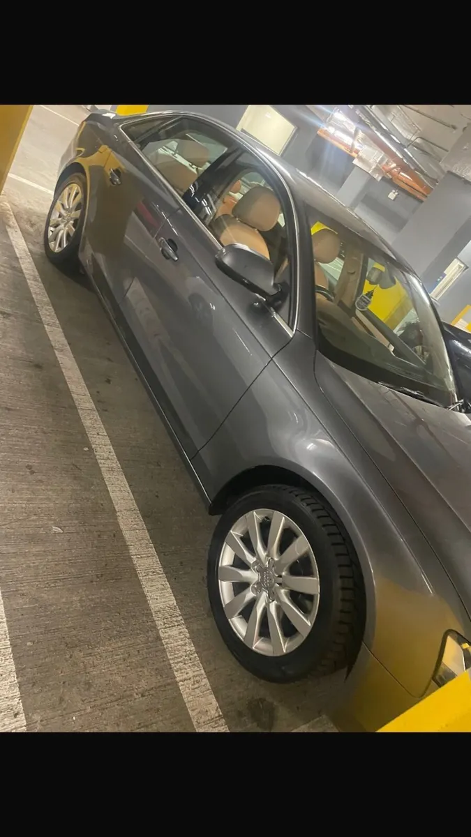 Audi A4 2015 - Image 2