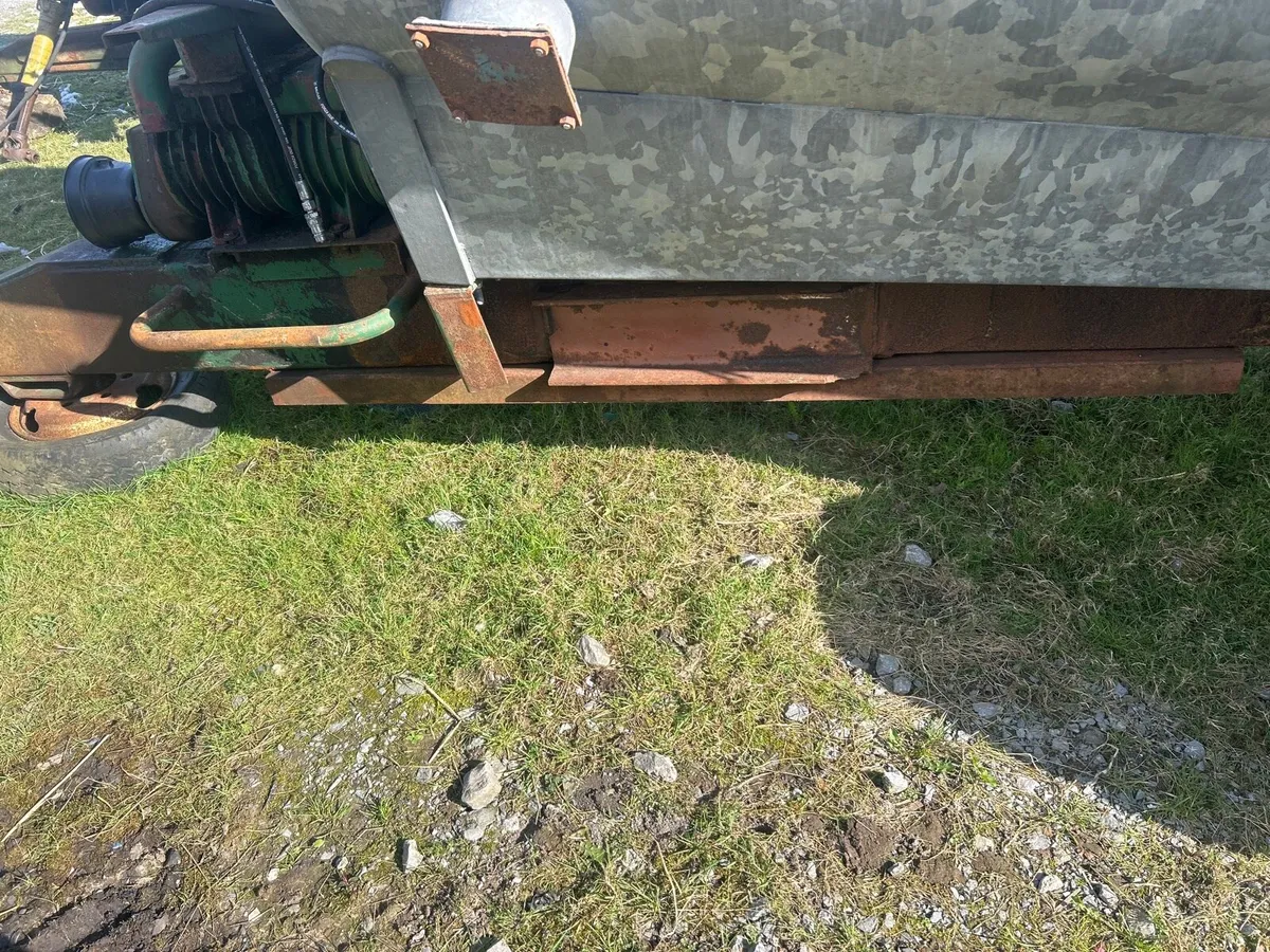 2 x slurry tanks - Image 3