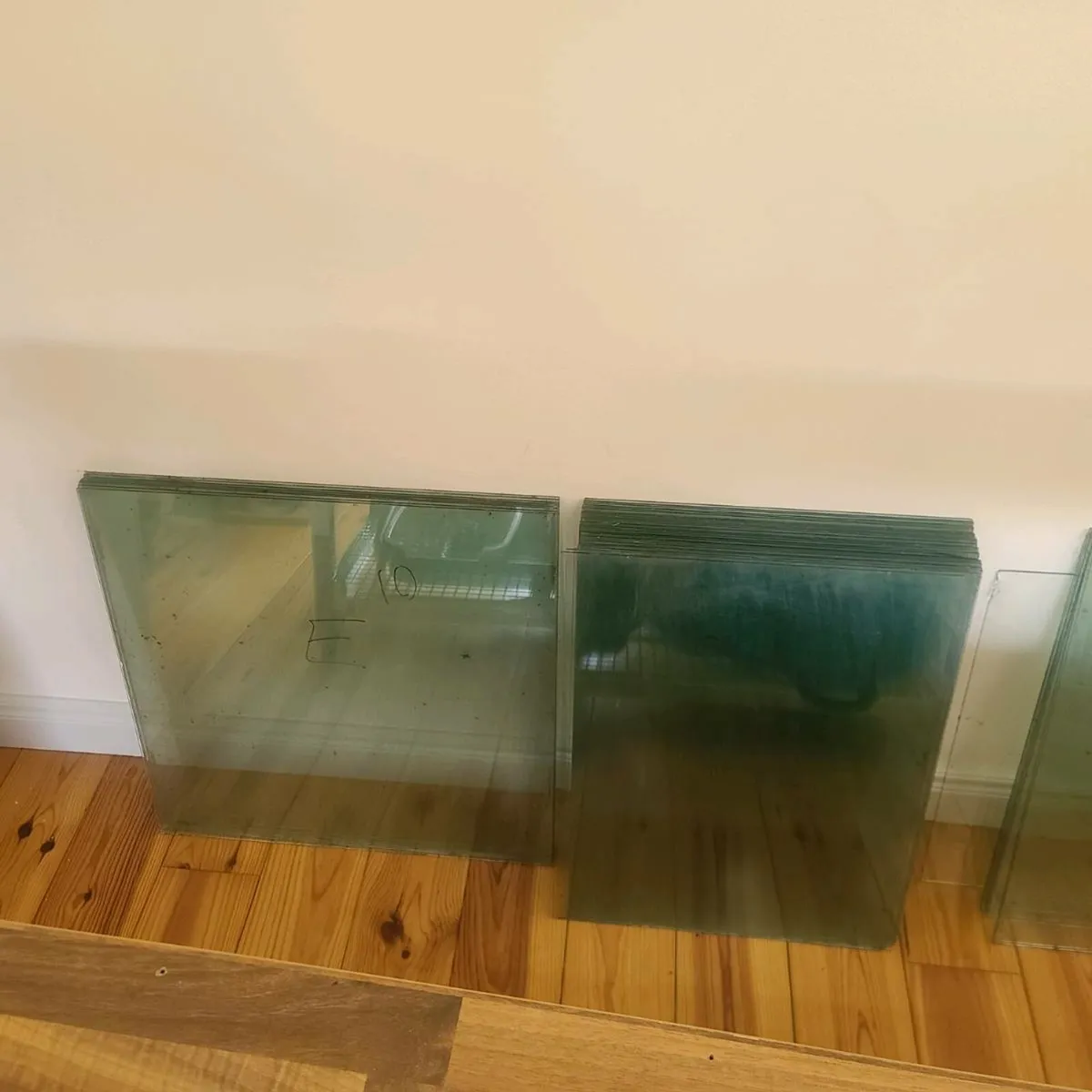 Greenhouse glass panes - various sizes - Image 1