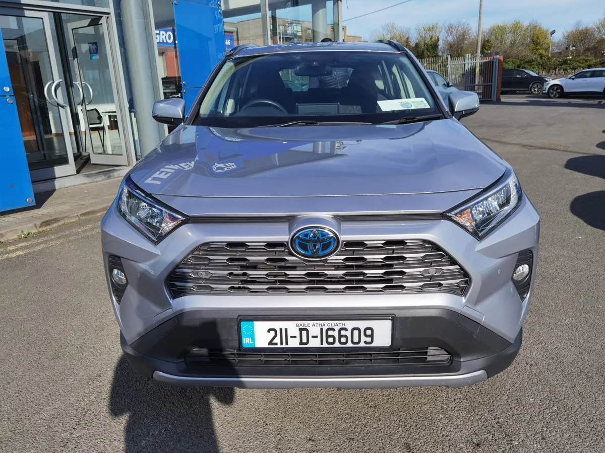 TOYOTA RAV4 2.5 LUNA AUTOMATIC PETROL HYBRID - Image 2
