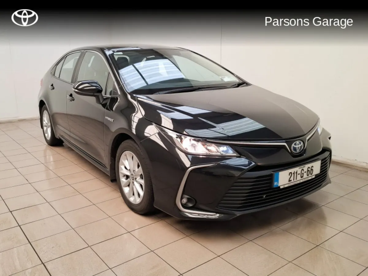 Toyota Corolla COROLLA HYB LUNA SALOON - Image 1