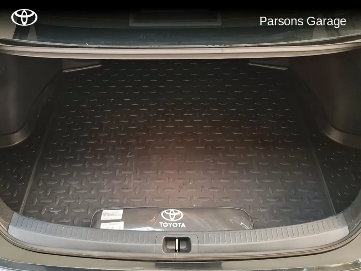 Toyota Corolla COROLLA HYB LUNA SALOON - Image 4