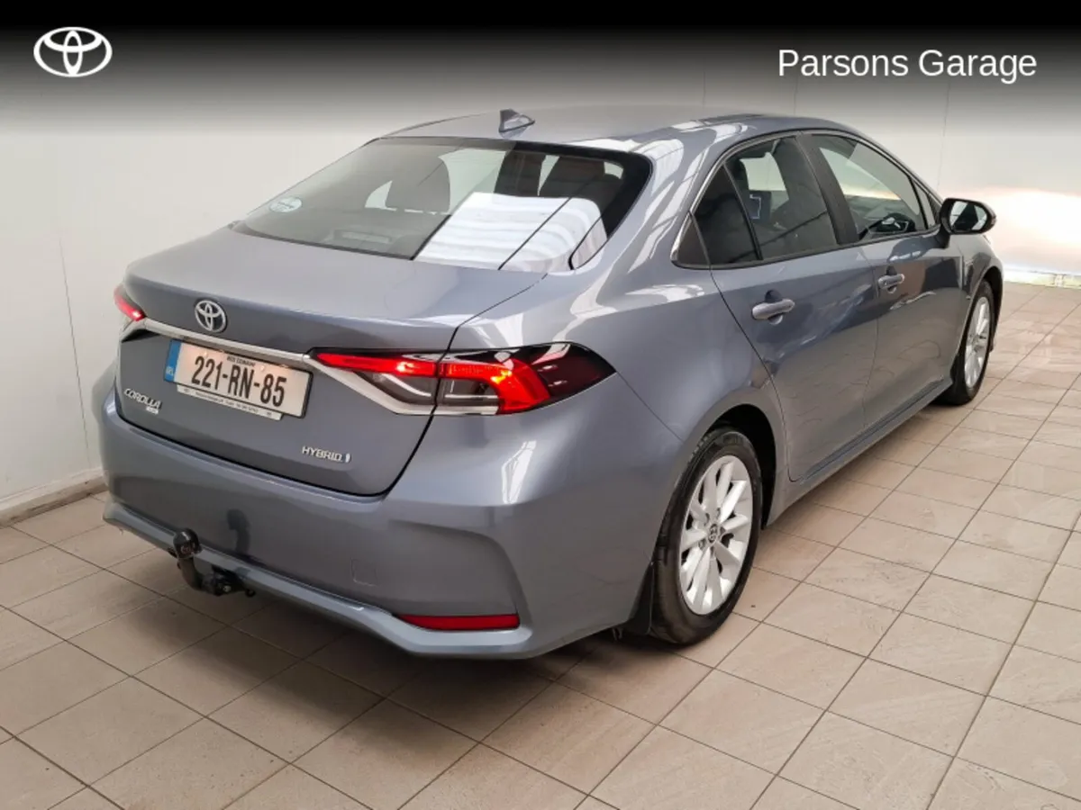 Toyota Corolla HYB LUNA SALOON 4DR AUTO - Image 3
