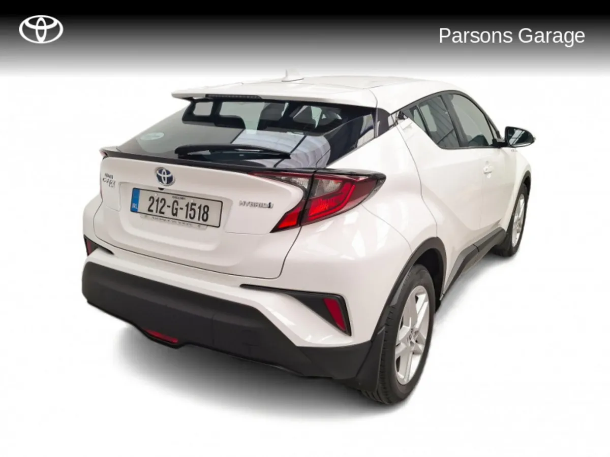 Toyota C-HR CHR 1.8 HYBRID LUNA - Image 2