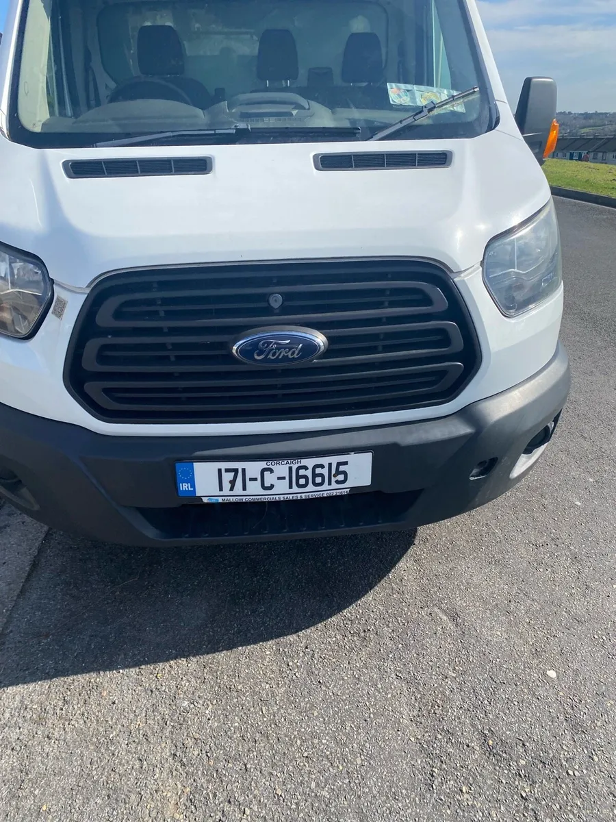 Ford transit Luton - Image 2