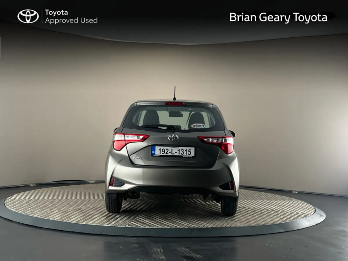 Toyota Yaris YARIS 1.0 5DR LUNA - Image 4
