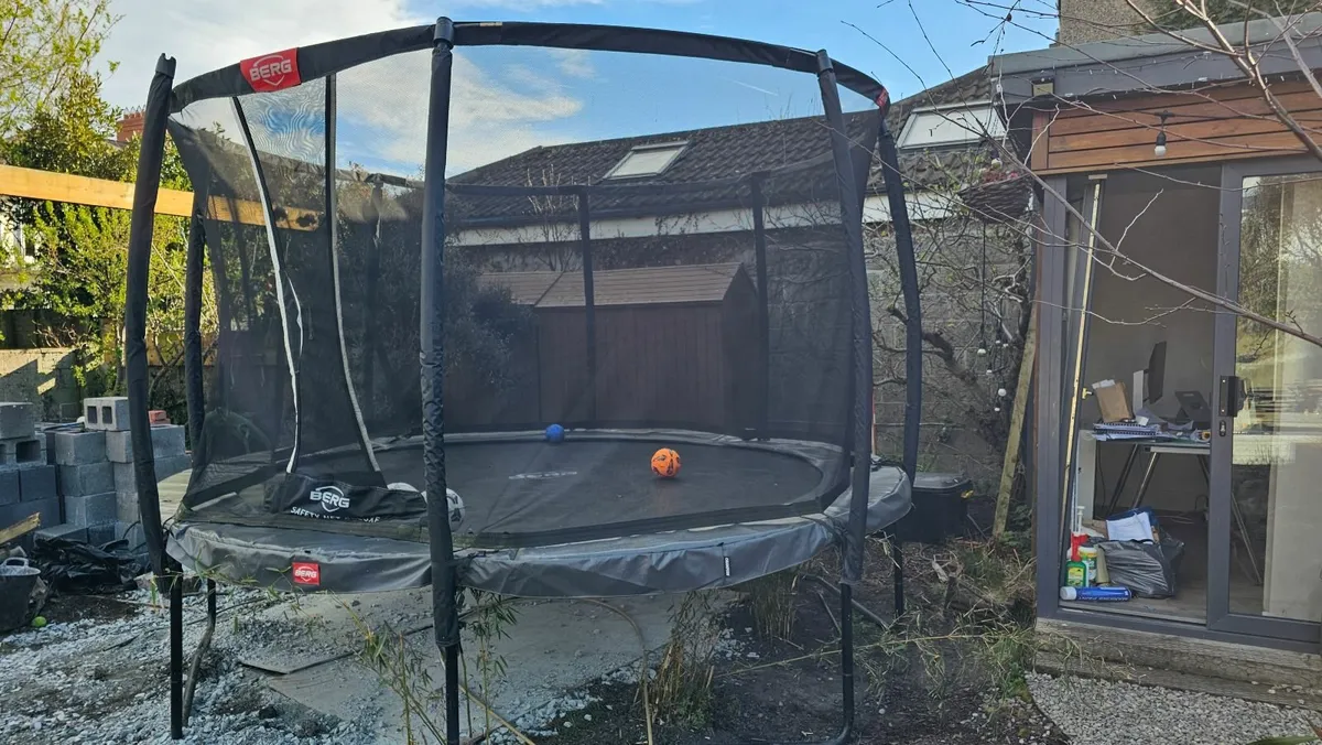 Trampoline - Image 1