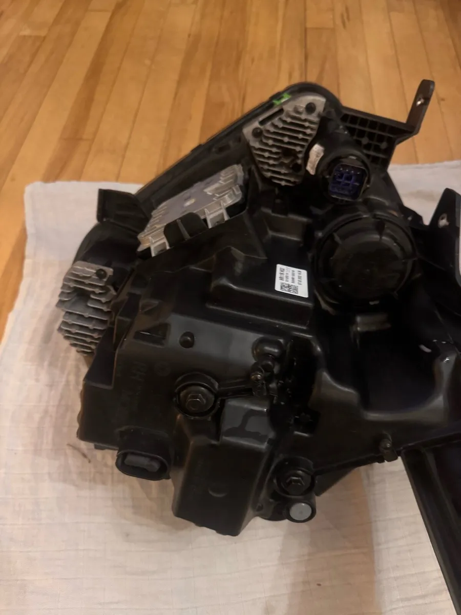 Kia Sportage Front headlamp - Image 4