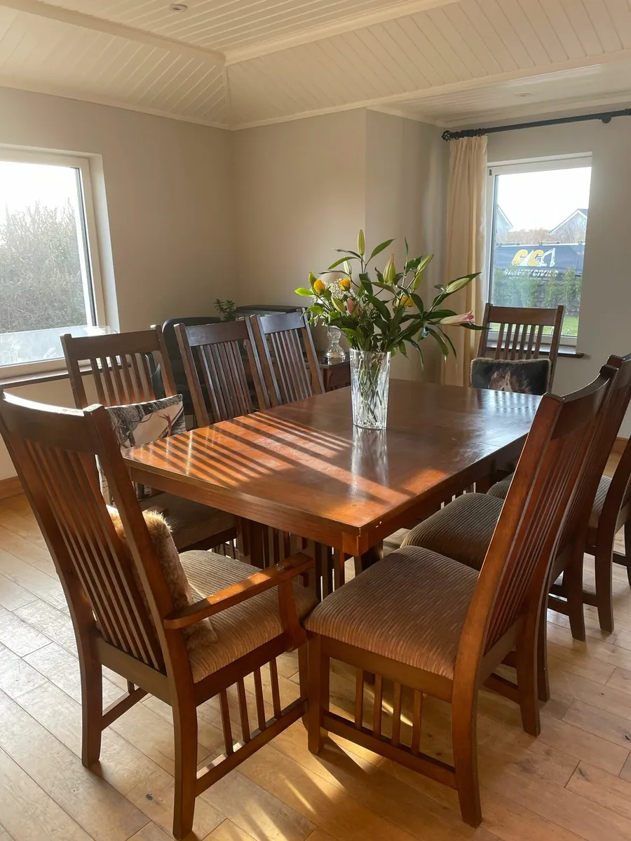 Dining Table and 8 Dining Chairs - Image 2