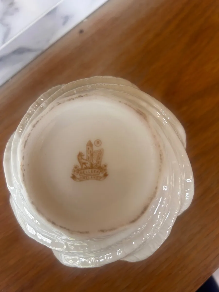 Belleek vase - Image 2