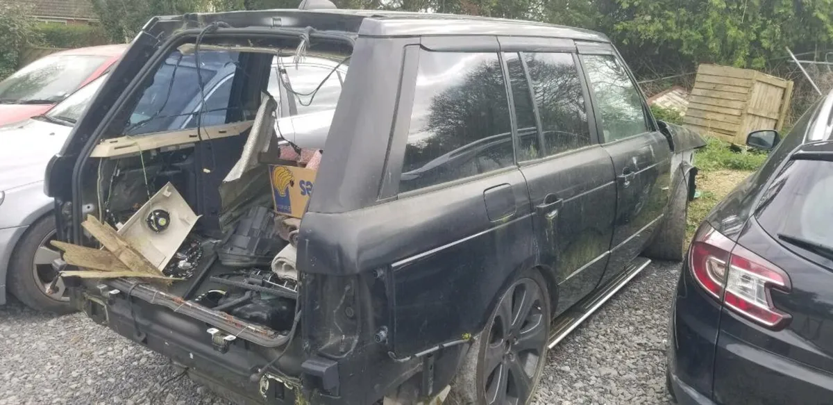 08 Range rover Vouge 3.6d v8 L322 parts - Image 1