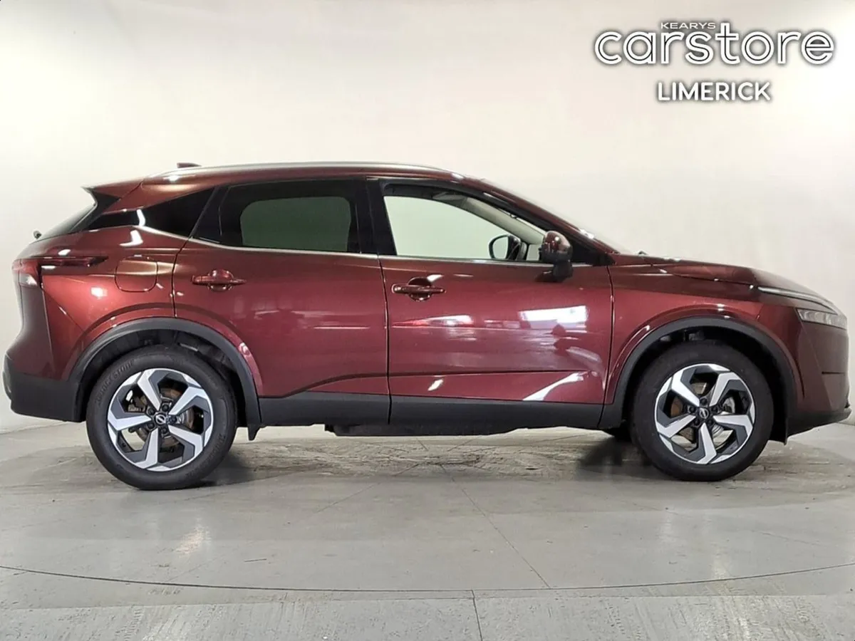 Nissan QASHQAI 1.3 PET Mild Hybrid SV Premium - Image 2