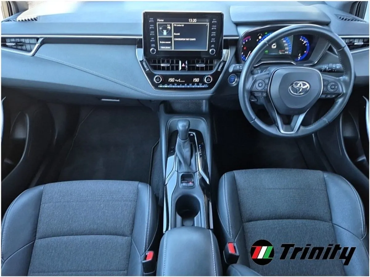 Toyota Corolla Huge Spec 1.8 Hybrid Luna Sport Ha - Image 2