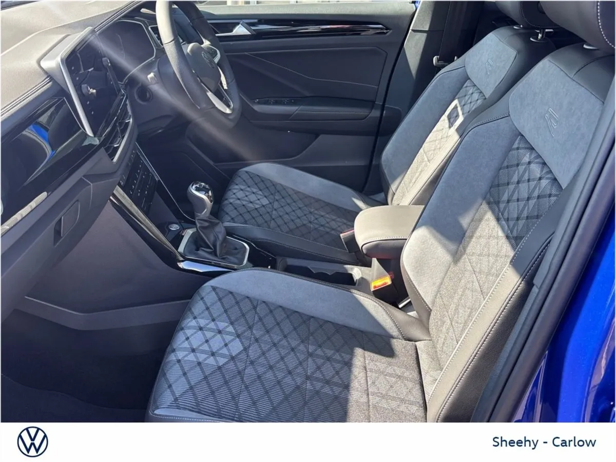 Volkswagen T-Roc 1.0 TSI R-line 75 5DR - Image 4