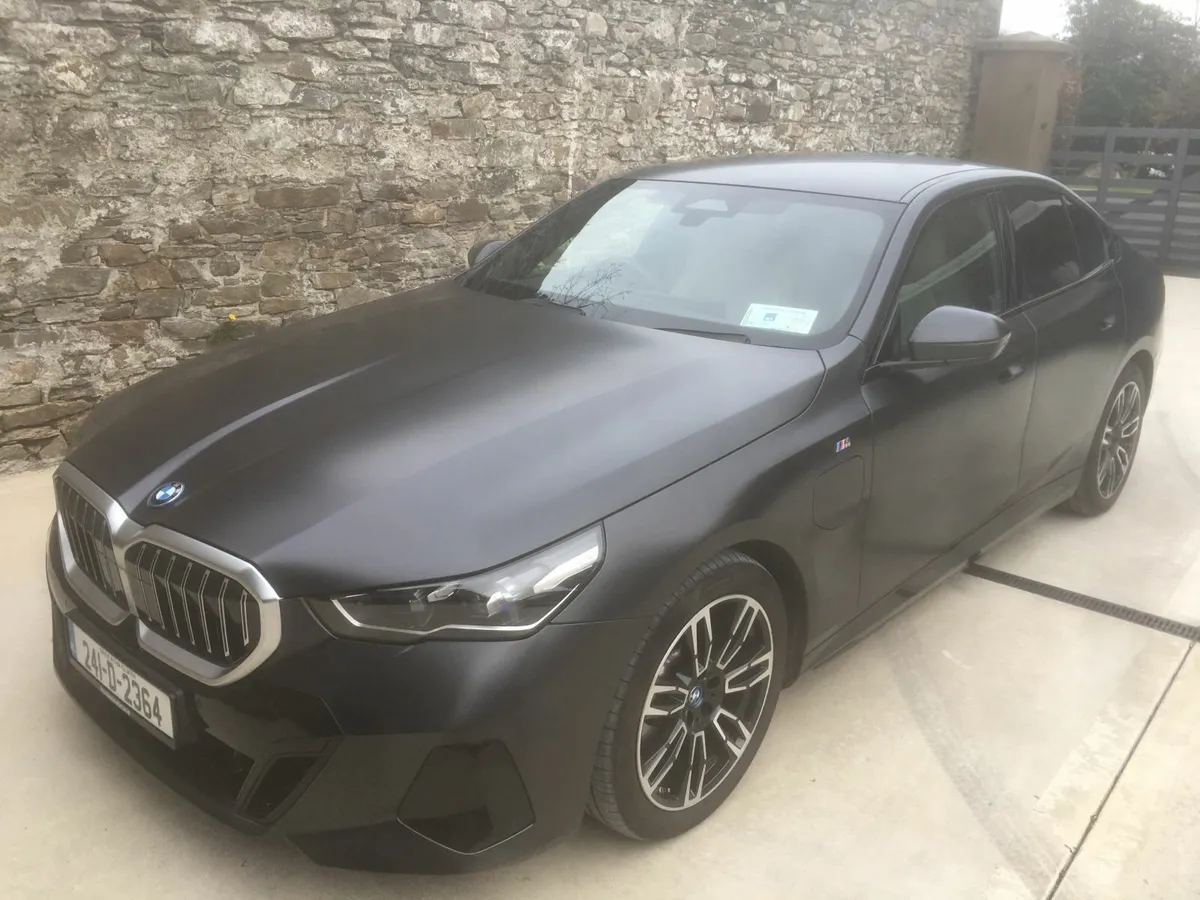 BMW 5-Series 2024 - Image 1