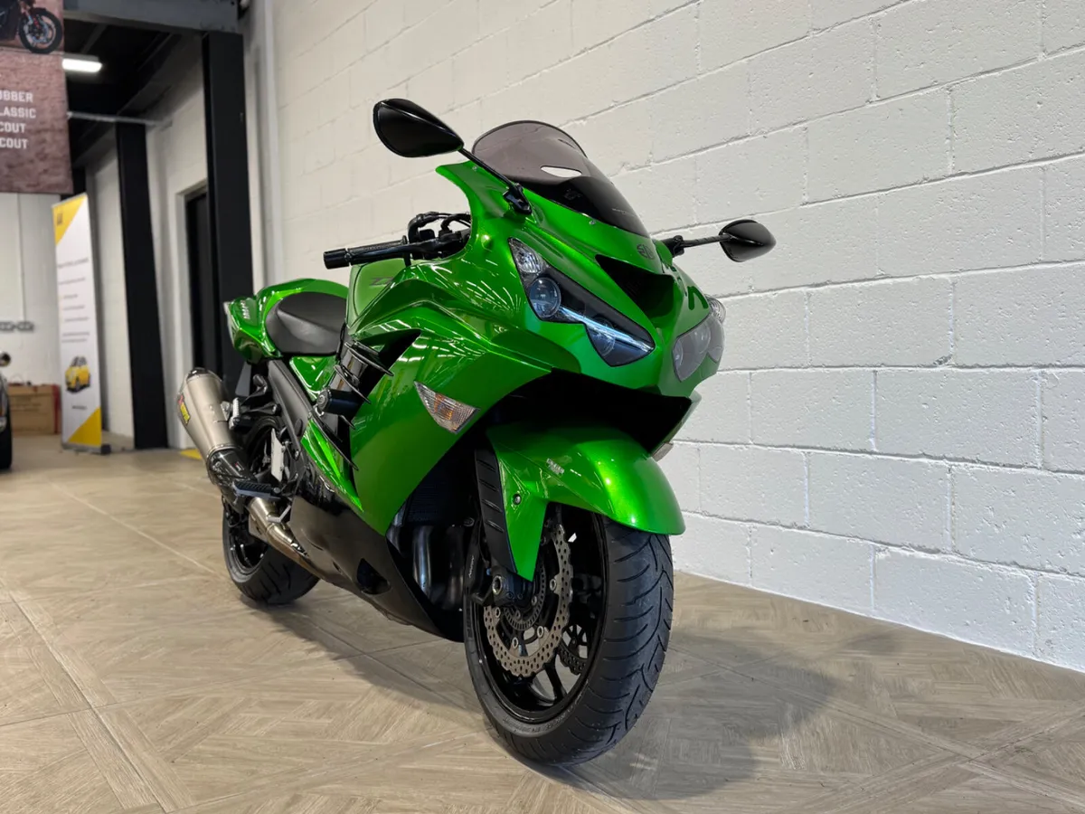 Kawasaki ZZR1400 - Image 1