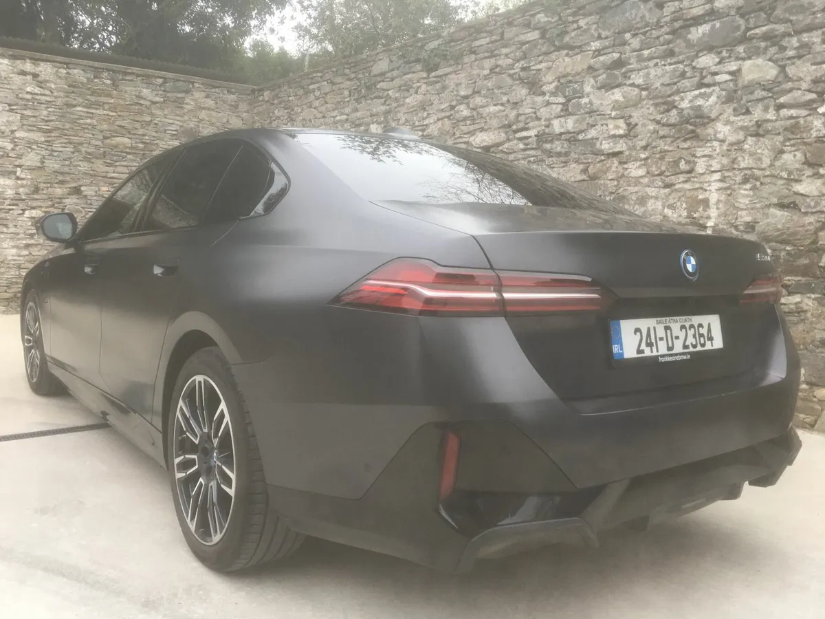 BMW 5-Series 2024 - Image 2