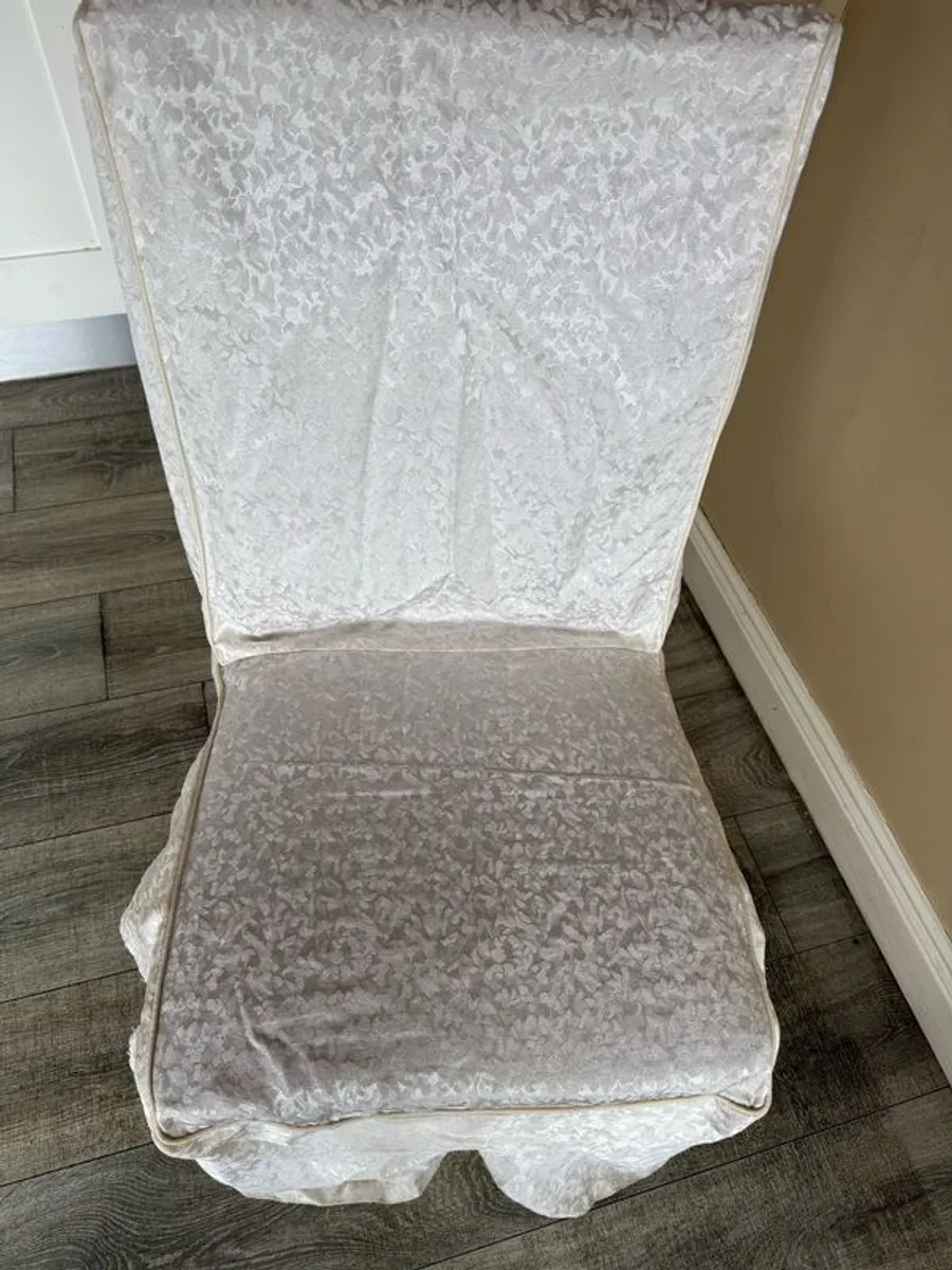chair - Image 4
