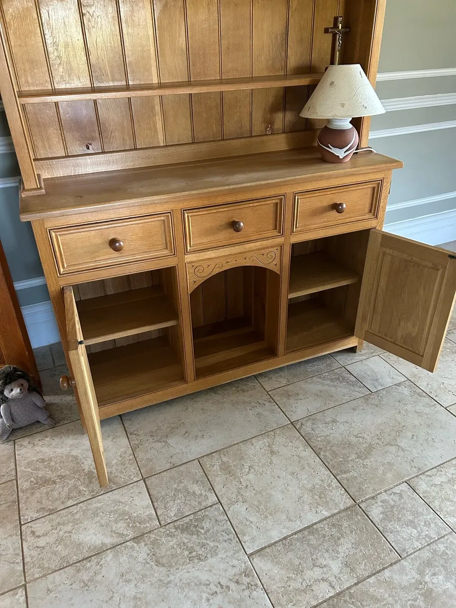 Dresser - Image 3