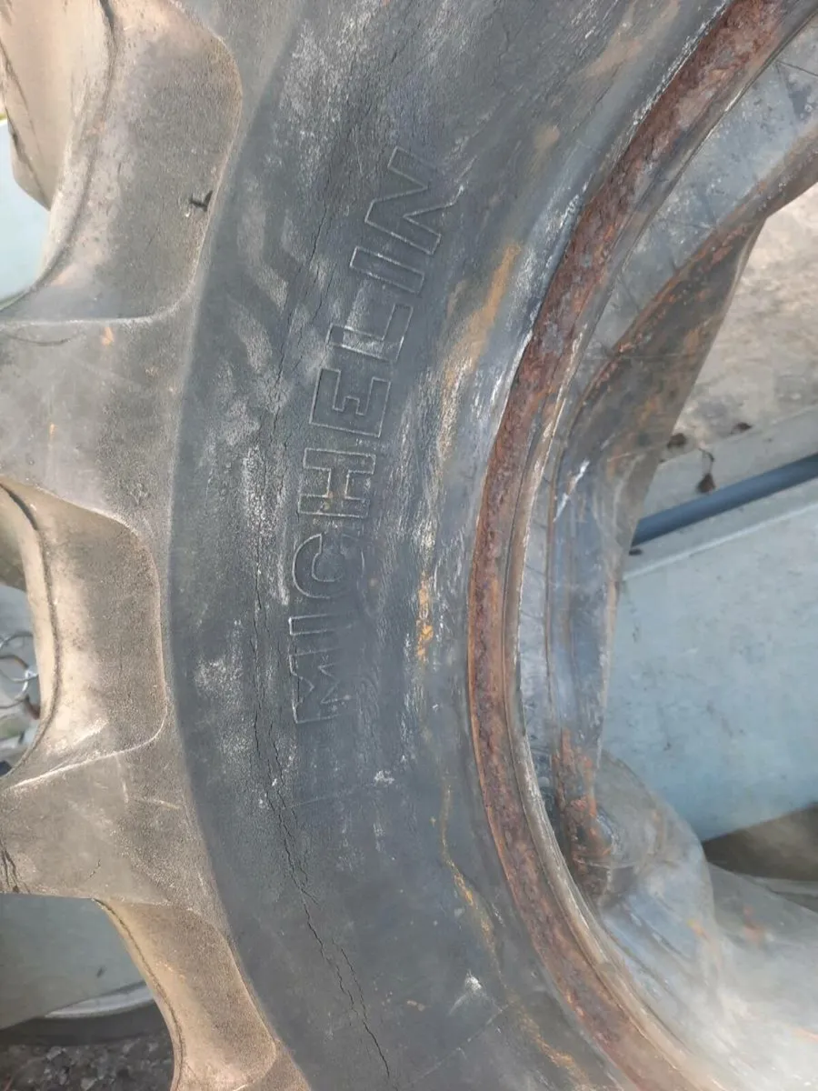 Michelin 14.9 r28 - Image 3