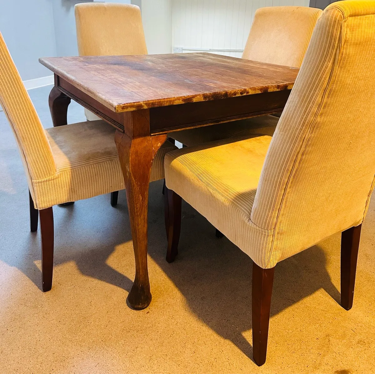 Kitchen Table & 4 Chairs - Image 1