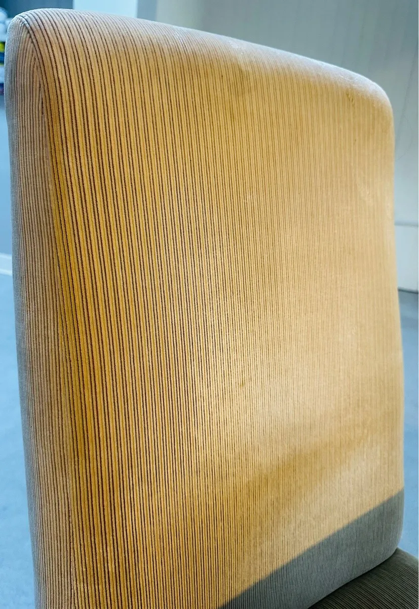 Kitchen Table & 4 Chairs - Image 3