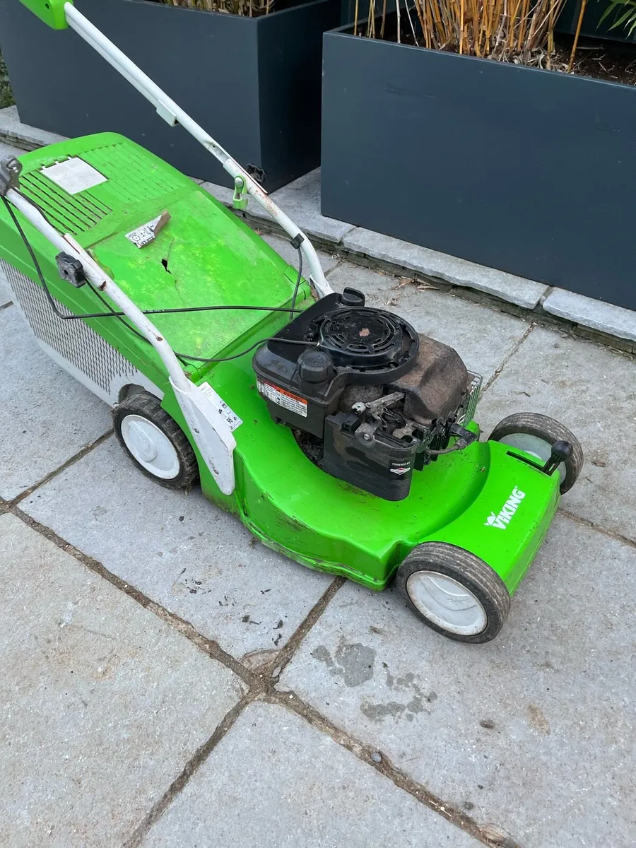 Viking 488 T lawnmower - Image 1