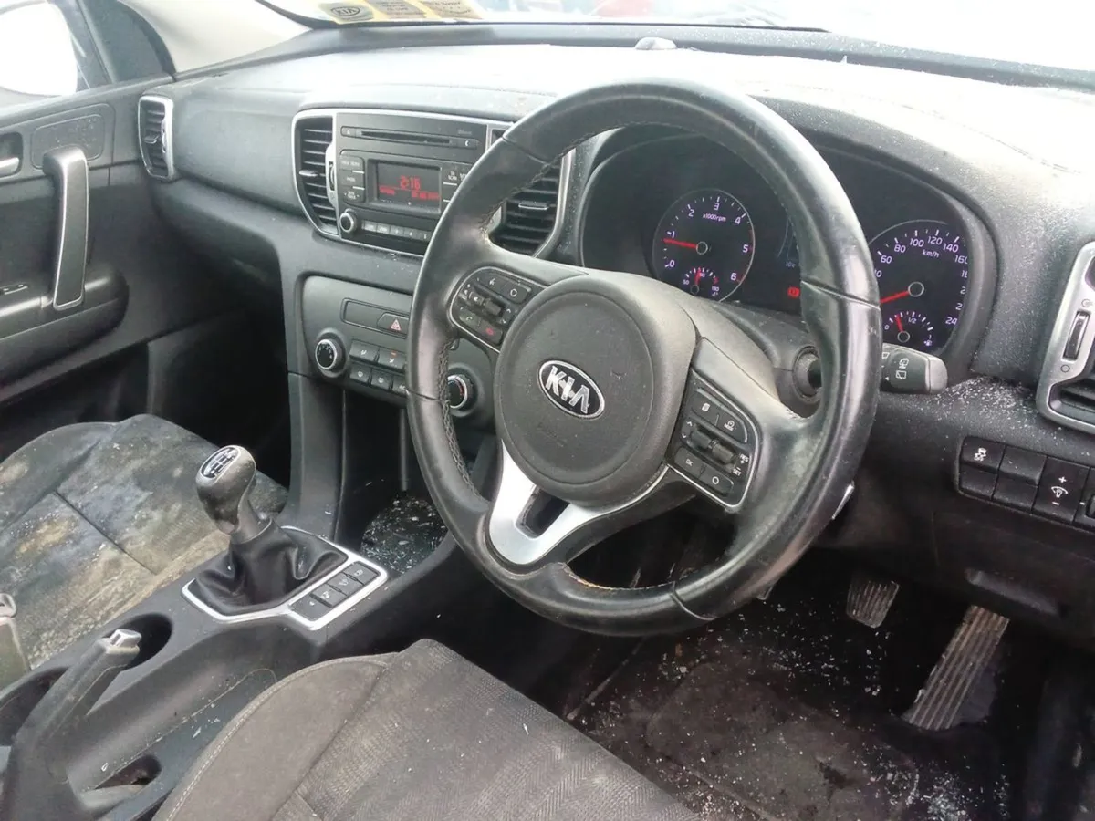 Kia Sportage LX 1685 - Image 4