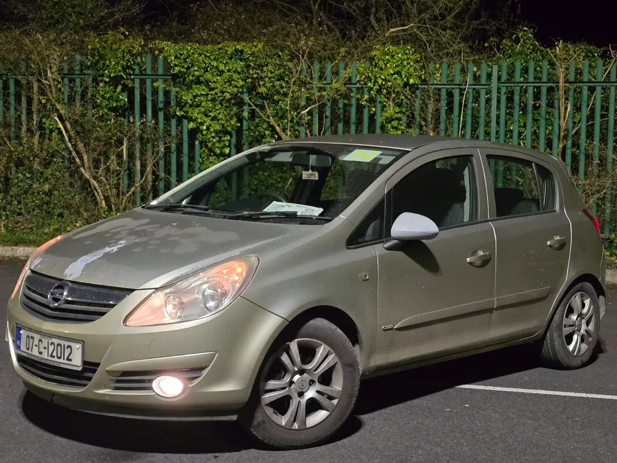 €690 no offers  1.2L Opel Corsa 2007 €690 - Image 1