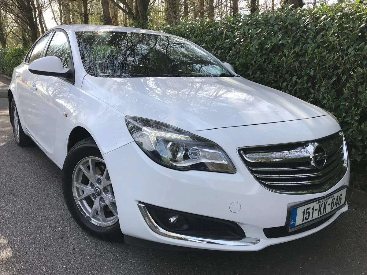 Opel Insignia 2.0CDTI 140PS Deluxe Edition - Image 1