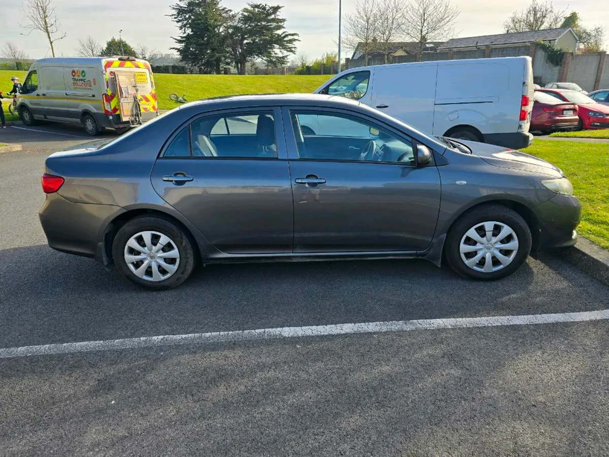 Toyota corrola - Image 4