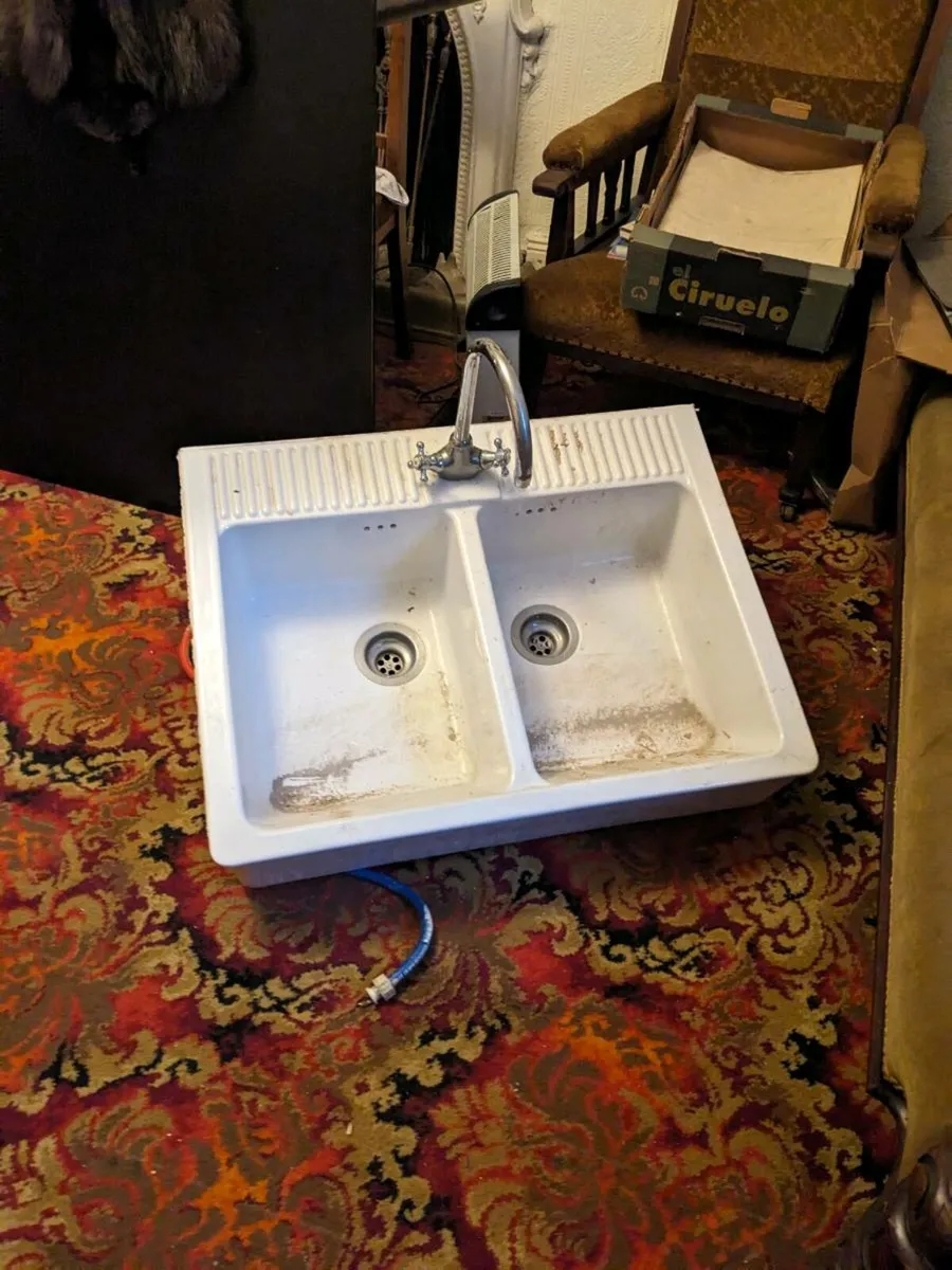 Double Belfast Sink - Image 1