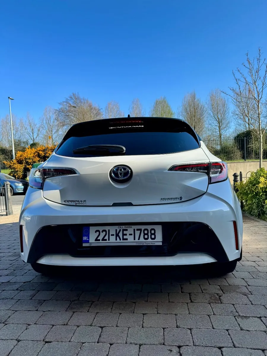 Toyota Corolla Luna Sport Hatchback – Low Mileage - Image 4
