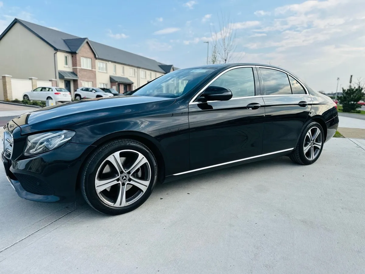 Mercedes-Benz E-Class 2018 - Black Edition - Image 3