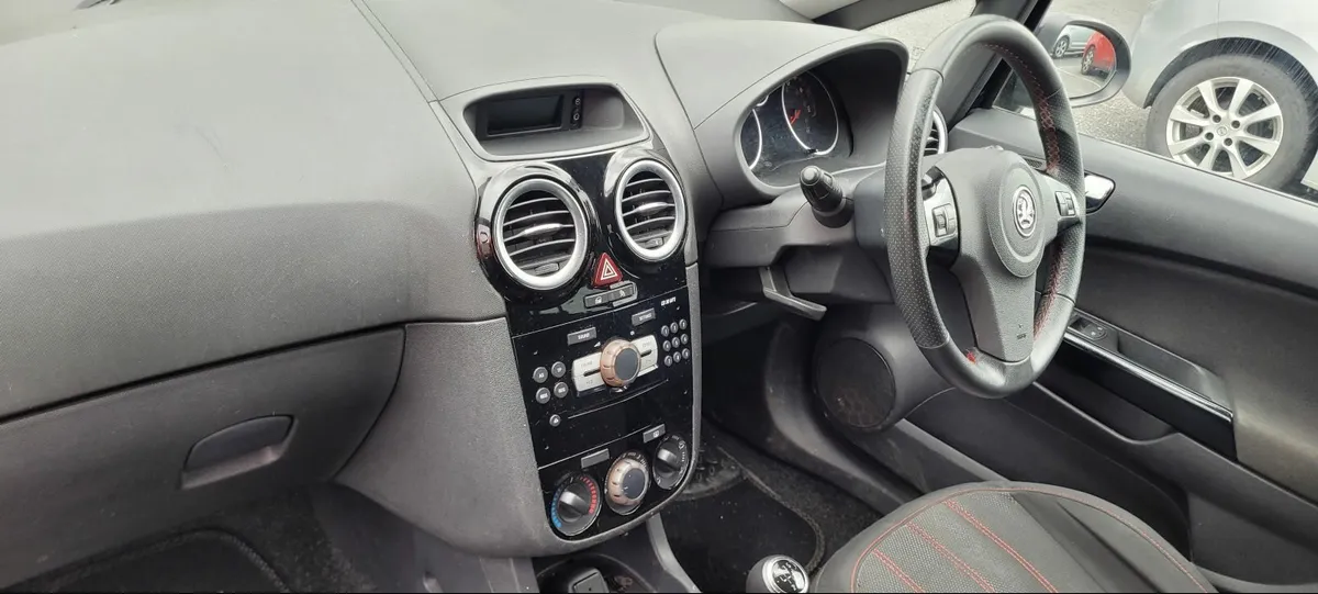 Vauxhall Corsa SXi 2012 - low mileage - Image 4