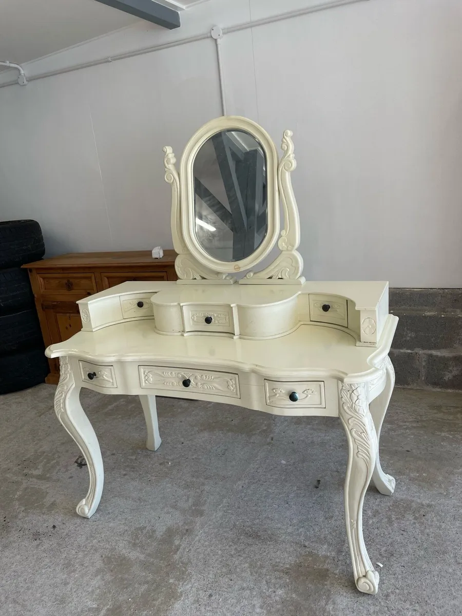 Bedroom furniture - Image 3