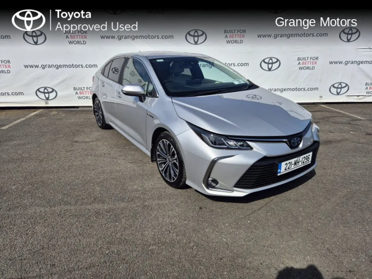 Toyota Corolla 1.8 Hybrid Luna Sport SAL - Image 1