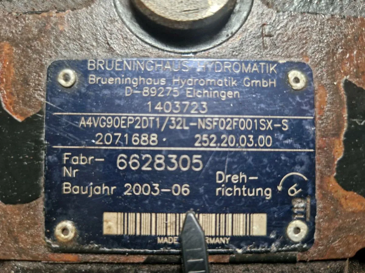 Hydraulic pump - Image 1