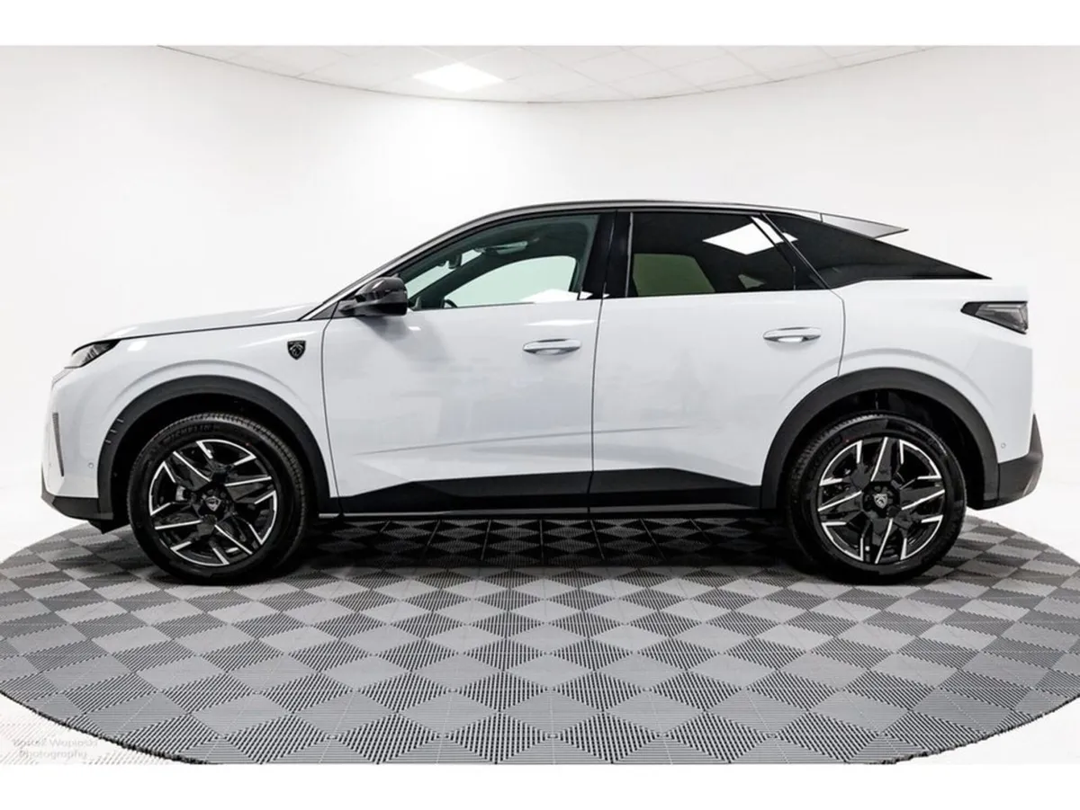 Peugeot 3008 GT Hybrid Auto 136HP - Protection Pa - Image 4