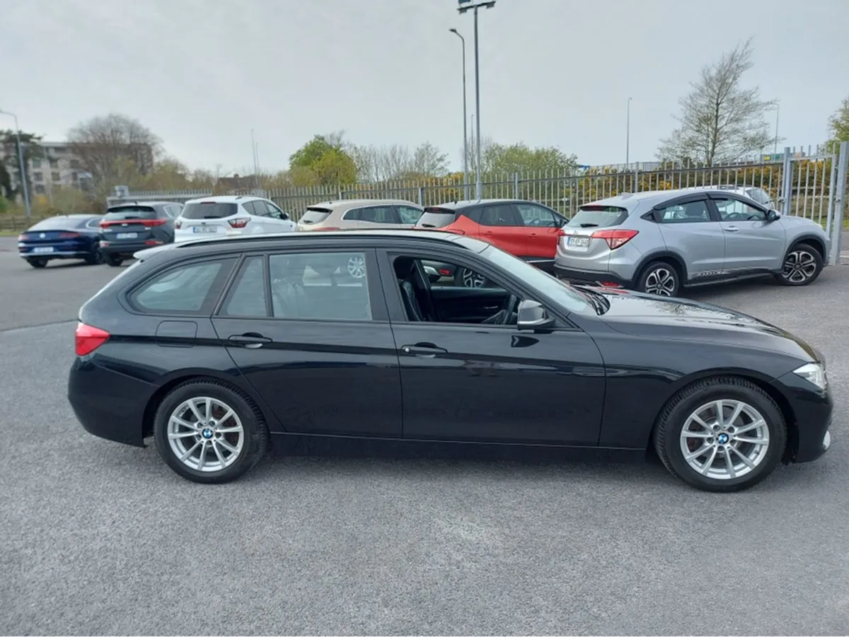 BMW 3 Series D Efficient Dynamics Plus 5DR Auto - Image 4