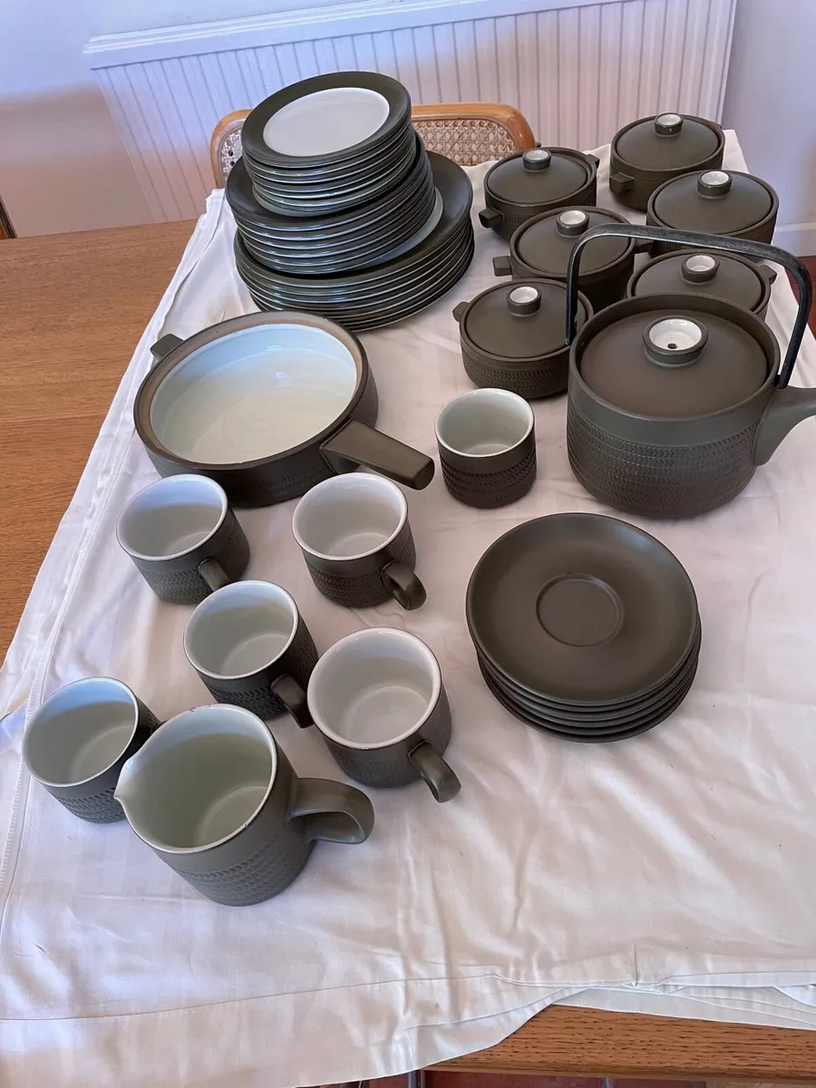 Denby Chevron Dinner Service - Image 1