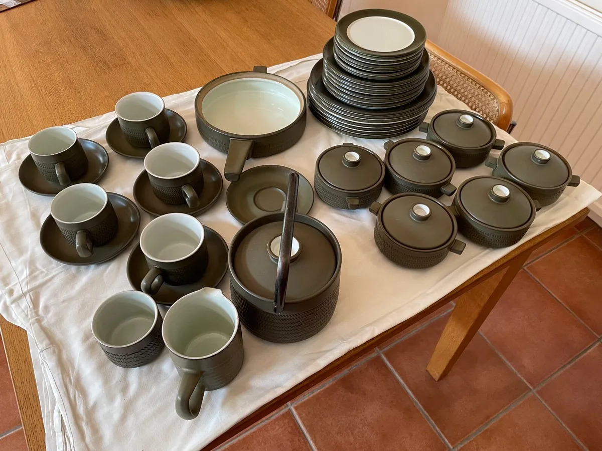 Denby Chevron Dinner Service - Image 3