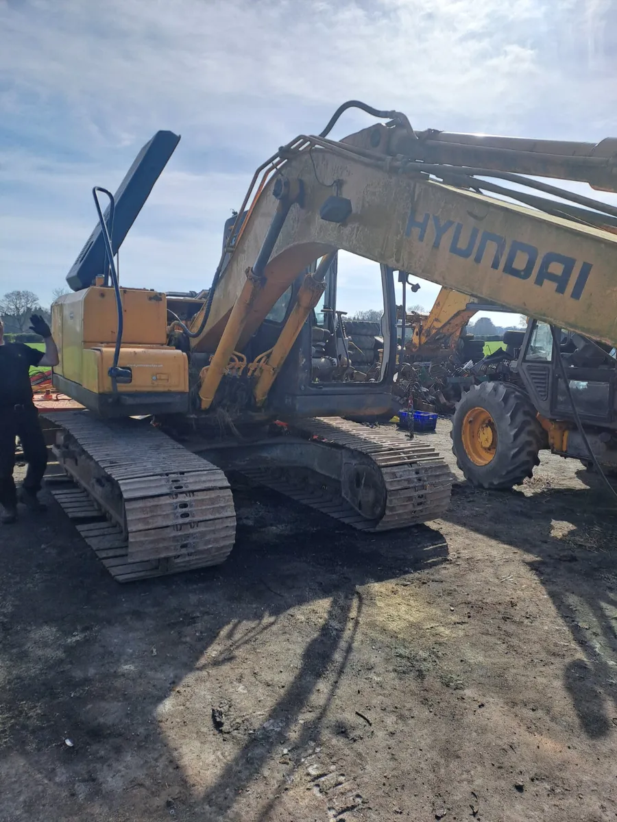 Hyundai  140 - Image 2