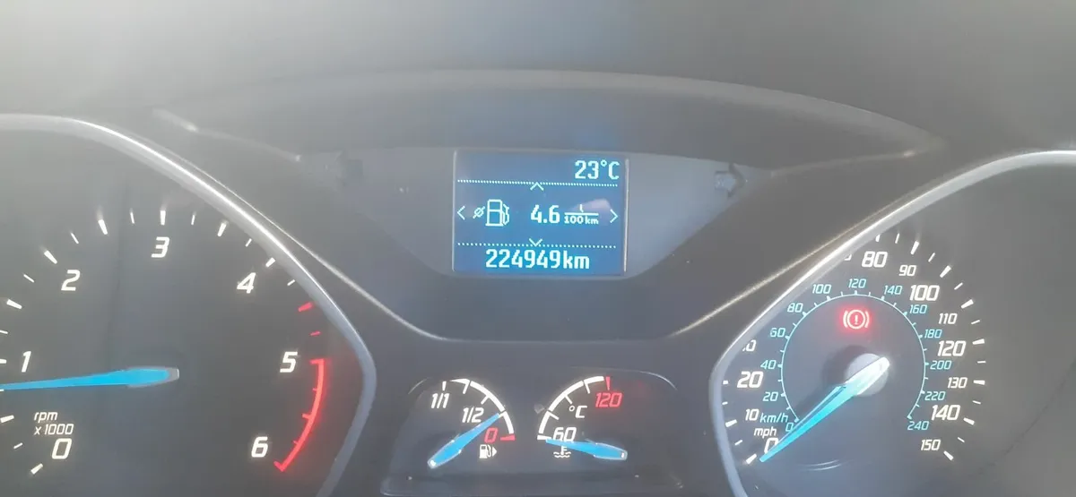 Ford Focus 2013  TITANIUM NCT 02/20/2026 - Image 2